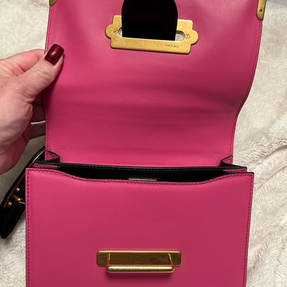 PRADA🩷City Calfskin saffiano cahier fuxia black bag💥sale!!!🔥 - Picture 5 of 13